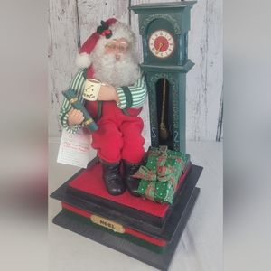 VTG Holiday Creations Scene Santa Musical Plays Christmas Carols 1993 TESTED